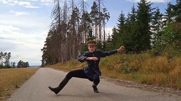 Ukrainian HOPAK DANCE - Is his knee okay?