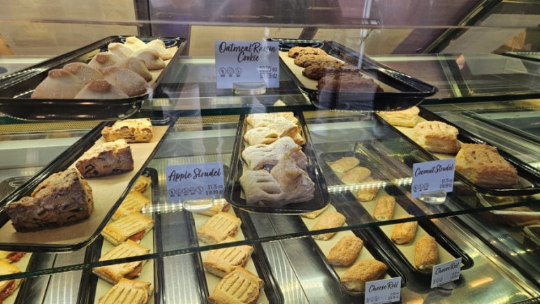 Porto's Bakery in Buena Park: A Review from Irvine